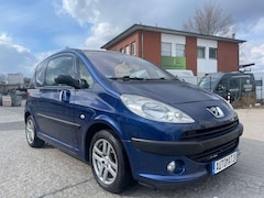 Bild des Angebotes Peugeot 1007 Premium,Automatik,Klima,Elektrische Türen