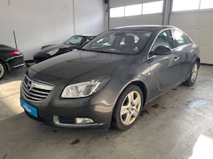 Bild des Angebotes Opel Insignia 2.0 CDTI Cosmo*Vollaus*Kein TÜV*Rost !