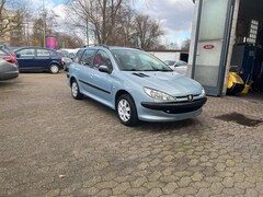 Bild des Angebotes Peugeot 206 SW Grand Filou Cool Klima-E Fenster-ABS
