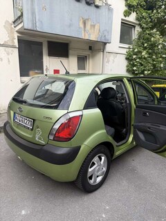 Bild des Angebotes Kia Rio 1.5 CRDi EX