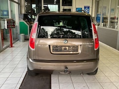 Bild des Angebotes Skoda Roomster Family / Sitzheizung / AHK / PDC / Klimaautomatik