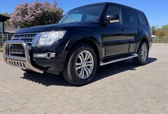 Bild des Angebotes Mitsubishi Pajero 3.2 DI-D SUV-Star LEDER Kamera