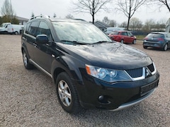 Bild des Angebotes Mitsubishi Outlander 2.2 DI-D Instyle