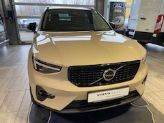 Bild des Angebotes Volvo XC40 B4 B DKG Plus Dark H&K Sound LED