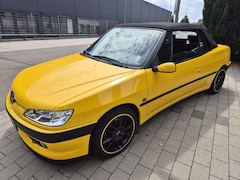 Bild des Angebotes Peugeot 306 306 Cabriolet 1.6 Saint Tropez
