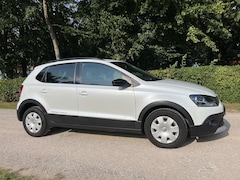 Bild des Angebotes VW Polo Cross 1.2 Urban White