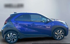 Bild des Angebotes Toyota Aygo X Team D *ACC*Kamera*CarPlay*SHZ*Bi-Tone*DAB*