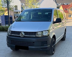 Bild des Angebotes VW T6 Kombi T6 Kombi 2.0 TDI DSG 8-Sitze Klima-AHK-Navi Neuer Motor von VW