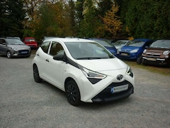 Bild des Angebotes Toyota Aygo X AYGO x* 1. Hand* Garantie* TÜV neu*