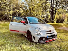 Bild des Angebotes Abarth 595C Competizione 70th Anniversary  1.4 T-Jet 180 PS