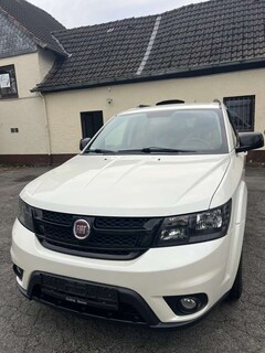 Bild des Angebotes Fiat Freemont Black Code AWD-Aut.AHK-7 Sitzer!!