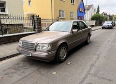 Bild des Angebotes Mercedes-Benz 220 W124