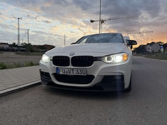 Bild des Angebotes BMW 330 330d Touring Sport-Aut. Sport Line