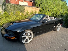 Bild des Angebotes Ford Mustang 2007 4l V6 Cabrio TOP Erhalten, nur 56.000 km