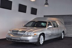 Bild des Angebotes Lincoln Town Car V8(Facelift) ! Stretch-Leichenwagen ! TÜV !