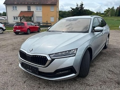 Bild des Angebotes Skoda Octavia Ambition 2.0 TDI+DAB+KLIMA