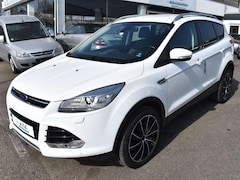 Bild des Angebotes Ford Kuga Titanium *TEILLEDER*PDC*SITZHZ*AHK*WENIG GELAUFEN!