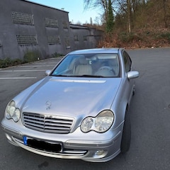 Bild des Angebotes Mercedes-Benz C 240 C 240 4Matic Elegance