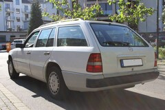 Bild des Angebotes Mercedes-Benz 220 Mercedes 220TE W124T Automatik
