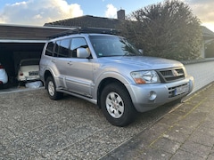 Bild des Angebotes Mitsubishi Pajero 3.2 DI-D Edition 20