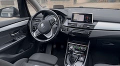 Bild des Angebotes BMW 216 d Sport-Line-SHZ-Navi-PDC-Head-Up Display