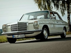 Bild des Angebotes Mercedes-Benz W 114/115 Strich-Acht 230/8