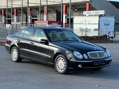 Bild des Angebotes Mercedes-Benz E 320 *AUTOMATIK*LEDER*SITZHZ*SCHIEBEDACH*