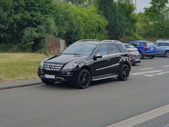 Bild des Angebotes Mercedes-Benz ML 300 M-Klasse Diesel 4Matic 7G-TRONIC BlueEFFICIENCY