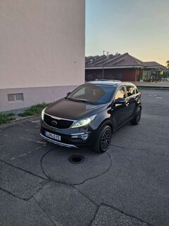 Bild des Angebotes Kia Sportage 2.0 CRDi 184 4WD Automatik Fifa World Cup Edition
