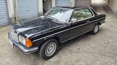Bild des Angebotes Mercedes-Benz CE 230 W123 - 230 CE - H-Kennz. - Schwarz/creme-Leder