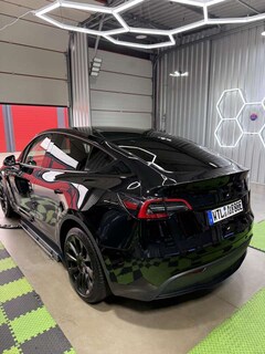 Bild des Angebotes Tesla Model Y Tesla Model Y LR | AHK | 98% Akku free Supercharge