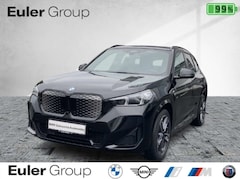 Bild des Angebotes BMW iX1 xDrive 30 M-Sport HUD Panodach Navi DigitCockpit E