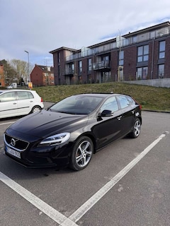 Bild des Angebotes Volvo V40 D2 Geartronic Momentum