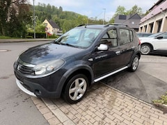 Dacia Sandero Stepway II 1.6 Klima,T.Leder,AHK,Tüv Neu