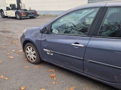 Bild des Angebotes Renault Clio Clio+1.2+16V+Grandtour+Rip+Curl