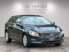 Bild des Angebotes Volvo V60 Kombi Momentum (AHK-NAVI-KLIMA-BT-TEMPO-PDC)