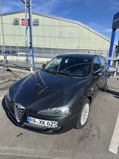 Alfa Romeo 147 NEUER TÜV – 132tkm – Über 3000€ investiert (Belege