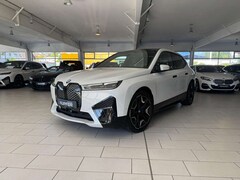 Bild des Angebotes BMW iX xDrive50 Sportpak.AHK°LASER°PANO°22-Massage