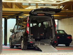 Bild des Angebotes Ford Grand Tourneo Behindertengerecht-Rampe Automatik