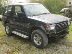 Bild des Angebotes Mitsubishi Pajero 2500 TD / erste Hand / SUV / 4x4 / Allrad