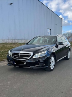 Bild des Angebotes Mercedes-Benz E 350 T BlueTEC 4Matic 7G-TRONIC Elegance