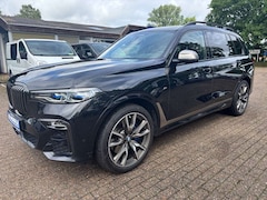 Bild des Angebotes BMW X7 M50d M-Paket 7 Sitze Laser Pano TV *Voll*