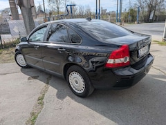 Bild des Angebotes Volvo S40 1.8,Lim.2Hand,Klima,TÜV 10/2025,ZV/FB,NR
