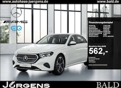 Bild des Angebotes Mercedes-Benz E 400 e 4M Avandgarde+Pano+AHK+19Zoll+Digital Li