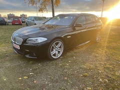 Bild des Angebotes BMW 550 BMW Touring 550i M-Paket Navi/Sitzh/Standh/Panor++