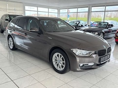 Bild des Angebotes BMW 320 d Touring+Automatik+Xenon+Navi+Scheckheft
