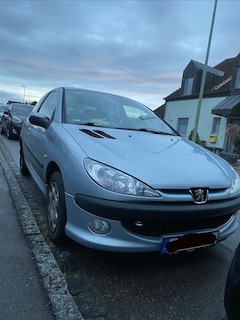 Bild des Angebotes Peugeot 206 Grand Filou Cool