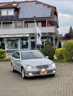 Bild des Angebotes Mercedes-Benz 220