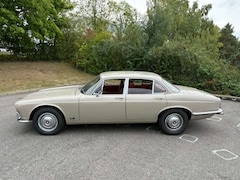Bild des Angebotes Jaguar XJ6 4.2L