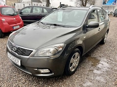 Bild des Angebotes Kia Ceed SW / cee'd SW Vision 1.4 i * Klima * 2. Besitzer * TüV neu